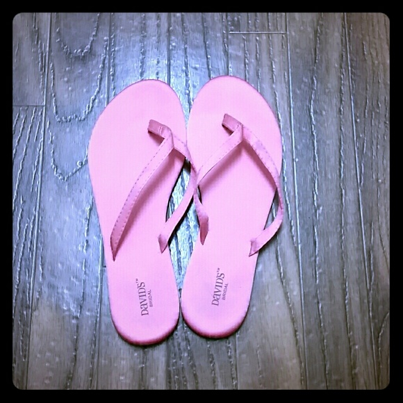 David's Bridal flip flops
