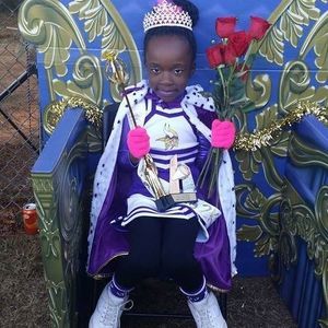 Meet your Posher, Mishell