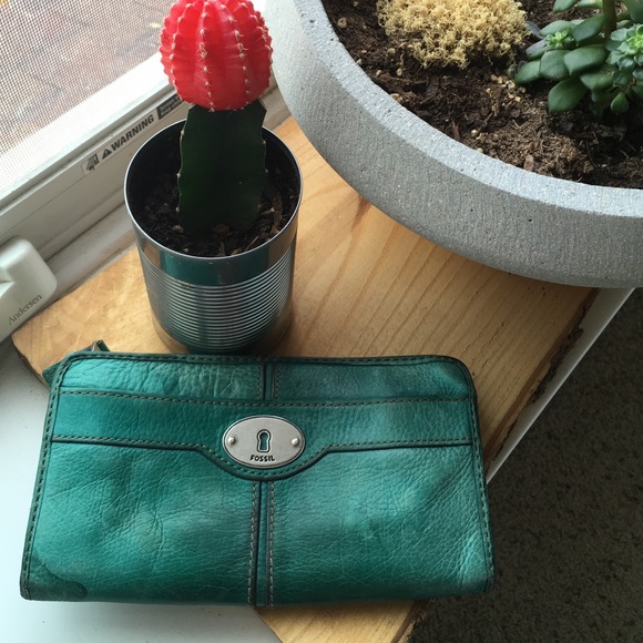 Vintage Fossil wallet - Picture 1 of 3