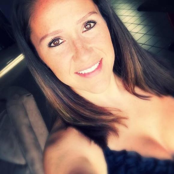 Meet your Posher, Melissa - Picture 1 of 1