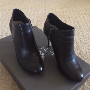 Vince Camuto Vive Booties