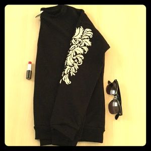 Embroidered Sweatshirt. Size M