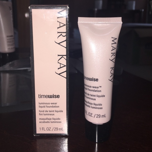 Mary Kay Foundation Ivory 3