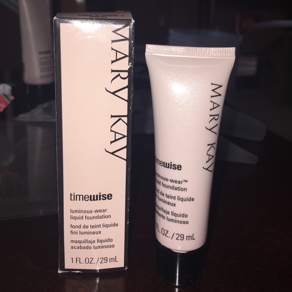 Mary Kay Foundation Ivory 5