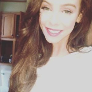 Meet your Posher, Chloe