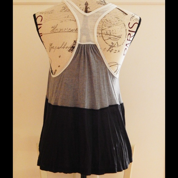 Splendid Tops - White, Gray, and Black Striped Soft Tank Top Sz S Splendid Tops - White, Gray, and Black Striped Soft Tank Top Sz S