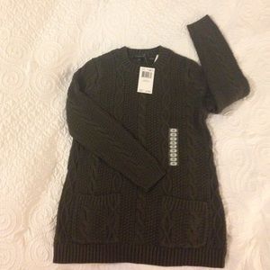 Cable knit tunic with pockets
