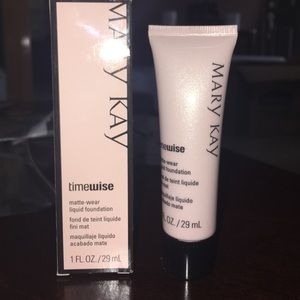 Mary Kay Foundation Ivory 7