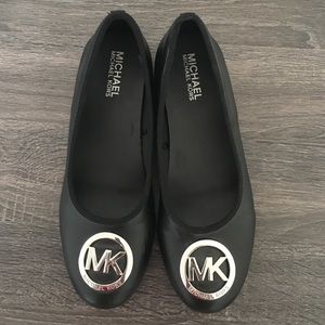 🌹 Final 🌹 Michael Kors Flats