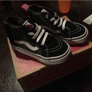 Toddler sk8 hi vans size 8c