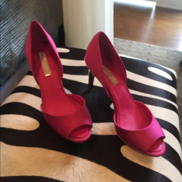 Pink open toe shoe - Picture 2 of 3