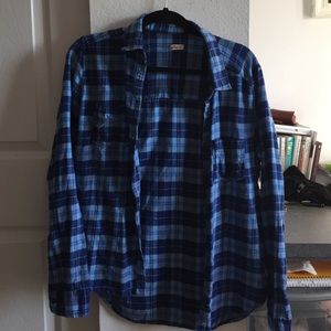 Light and navy blue Hollister flannel