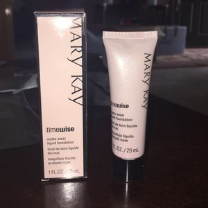 Mary Kay Foundation Beige 1