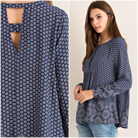 Mandala Print Top - Picture 3 of 4