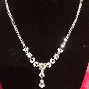 Beautiful rhinestone drop necklace