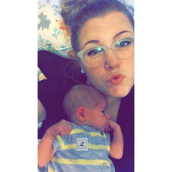 Meet your Posher, Elise - Picture 1 of 1