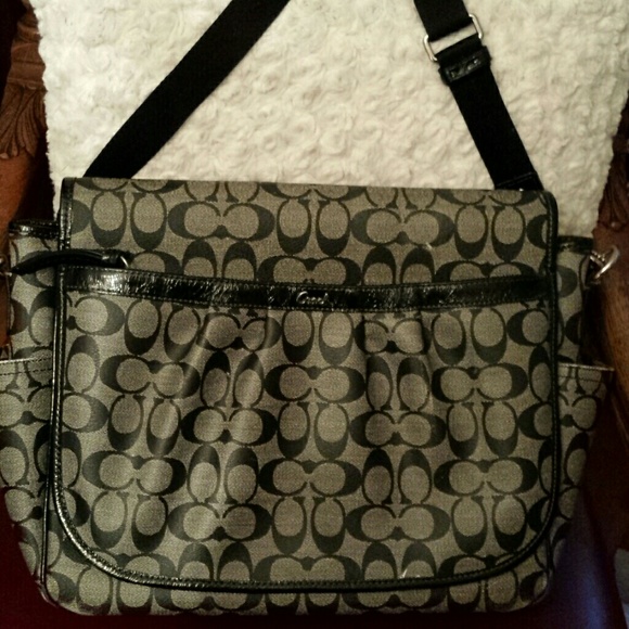 coach baby messenger bag