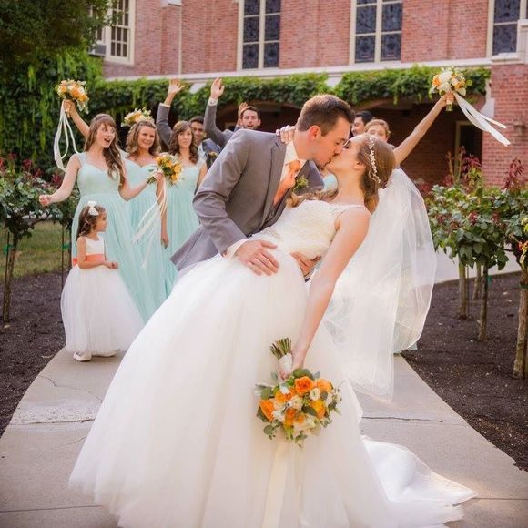 Meet your Posher, Amy - Picture 1 of 1