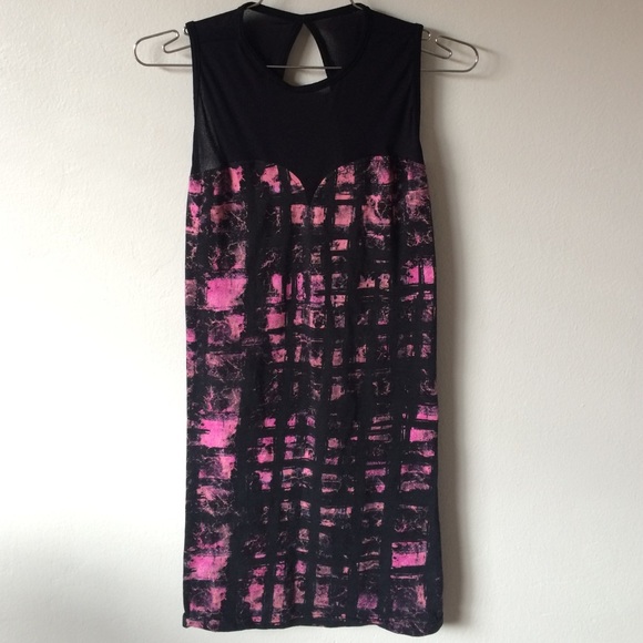 URBAN OUTFITTERS Bodycon Sweetheart Dress