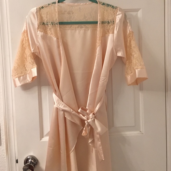Beautiful Ivory lingerie lace robe