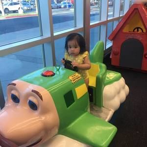 Meet your Posher, Janet