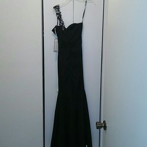 Xscape Dresses - Black Gown Xscape Dresses - Black Gown