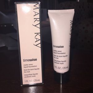Mary Kay Foundation Beige 3