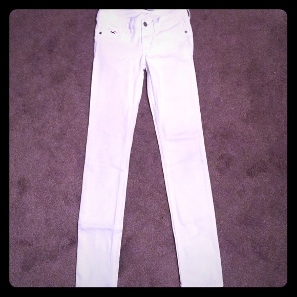 White Hollister skinny jeans