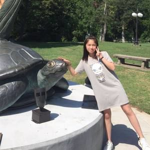 Meet your Posher, Shan