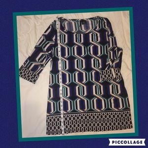 Tunic with 3/4" sleeves. EUC. Size L