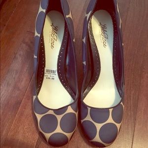 Polka dot pumps