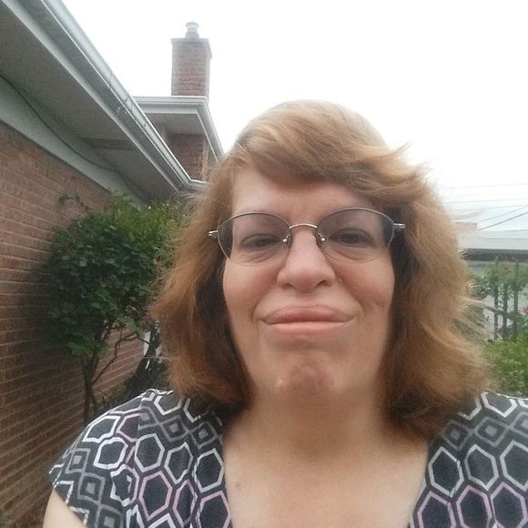 Meet your Posher, Peggy