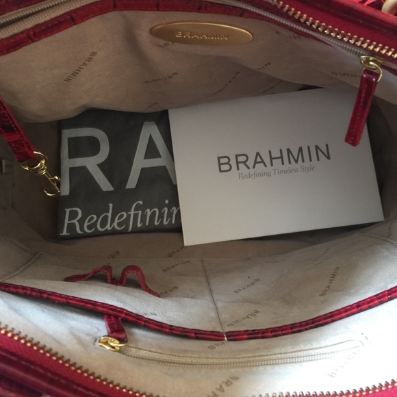 💥SOLD💥Great Christmas Gift🎁 NWT Brahmin - Picture 3 of 4