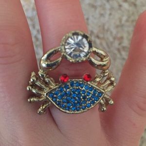 Betsey Johnson stretchy crab ring