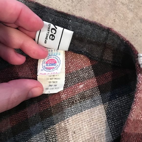 Vintage Skirts - Vintage brown plaid full skirt w/matching belt Vintage Skirts - Vintage brown plaid full skirt w/matching belt