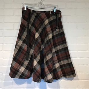 Vintage Skirts - Vintage brown plaid full skirt w/matching belt Vintage Skirts - Vintage brown plaid full skirt w/matching belt