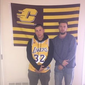 Meet your Posher, Tom