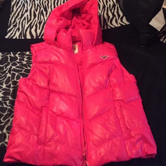 Hollister vest
