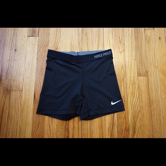 Nike pro 5"