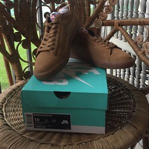 Nike x supreme blazer low GT