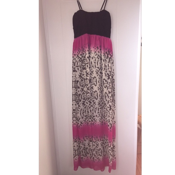 Dress - Picture 2 of 3