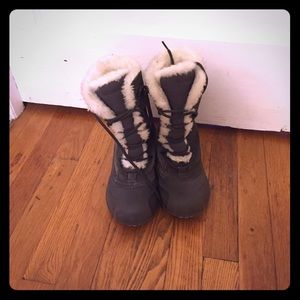 Girls Size 3 Columbia Snow Boots