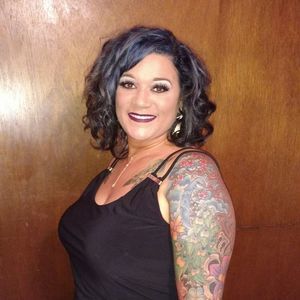 Meet your Posher, Dee