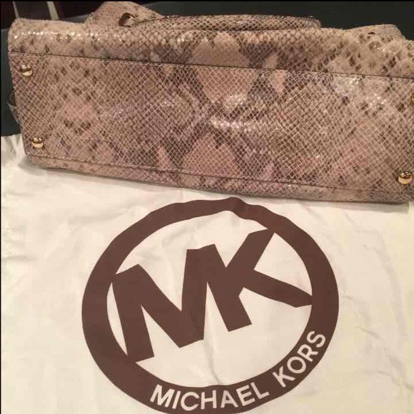 MK python skin satchel - Picture 3 of 4