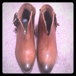 Diba True ankle boots