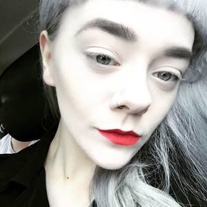 Meet your Posher, Zoe