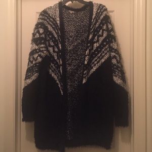 Excellent: Urban Outfitters black cardigan