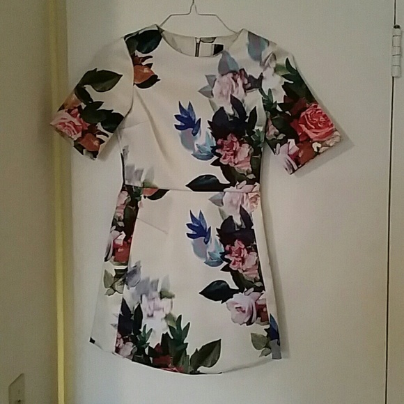 TOP SHOP Floral Tulip Dress