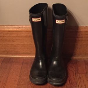Black hunters size 6 kids
