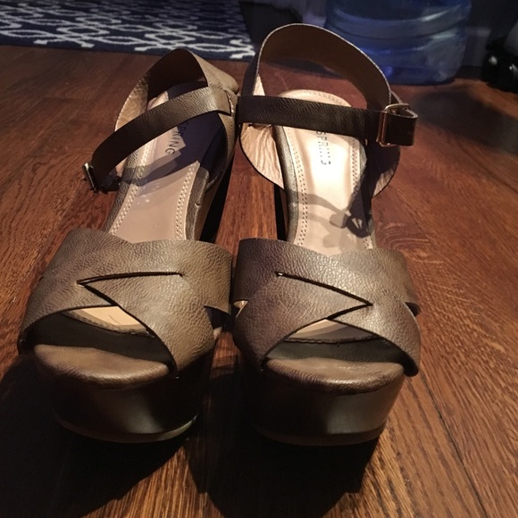 Spring wedge sandals - Picture 2 of 4